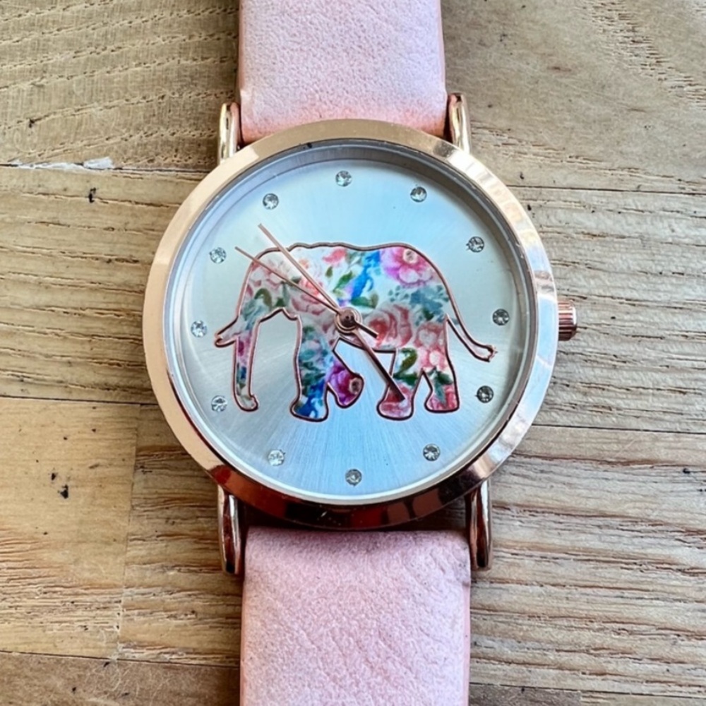 Unbranded ladies pink floral elephant rose gold tone watch NEW BATTERY